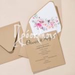 Πρόσκληση γάμου με χαρτί κράφτ φλοράλ